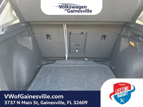 Used 2022 Volkswagen Taos SE image 7