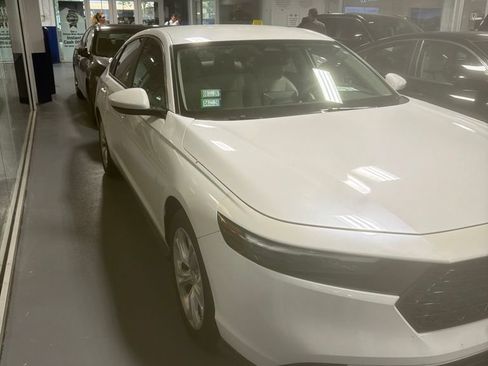 Used 2023 Honda Accord LX image 6