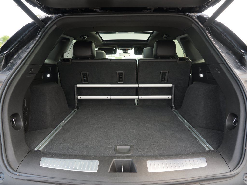 Used 2020 Cadillac XT5 Premium Luxury AWD/4WD image 29