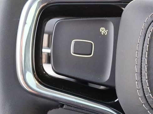 New 2025 Lincoln Navigator Reserve AWD/4WD image 18