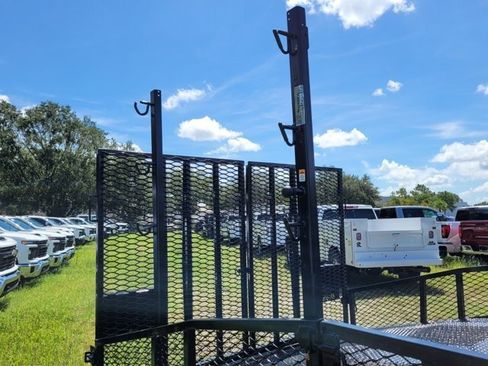 New 2024 Chevrolet Low Cab Forward image 8