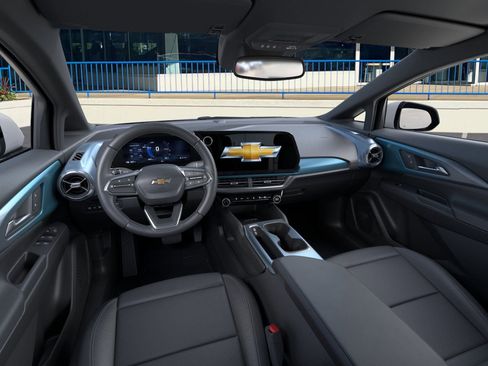 New 2026 Chevrolet Equinox EV LT image 15