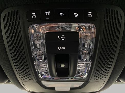 New 2026 Mercedes-Benz GLS 580 4MATIC image 32