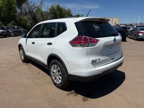 Used 2016 Nissan Rogue S AWD/4WD image 3