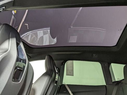 Used 2026 BMW iX xDrive60 w/ Premium Package image 7