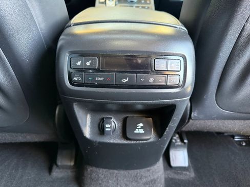 Used 2022 Hyundai Palisade Limited FWD image 29