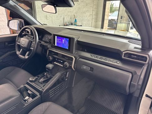 Certified 2024 Toyota Tacoma SR AWD/4WD image 47