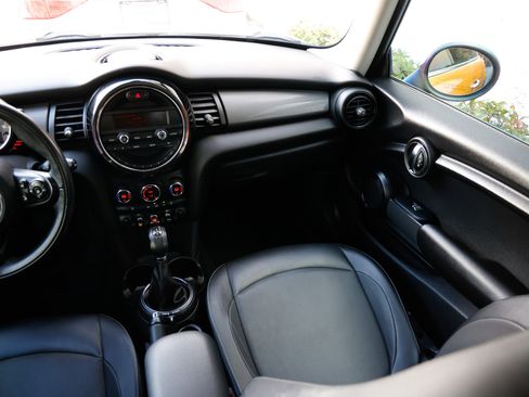 Used 2015 MINI Cooper 2-Door Hardtop image 26