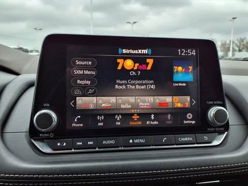 Used 2021 Nissan Rogue SV image 8