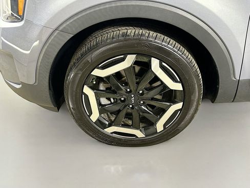 Used 2023 Kia Telluride S w/ S Sunroof Package image 8