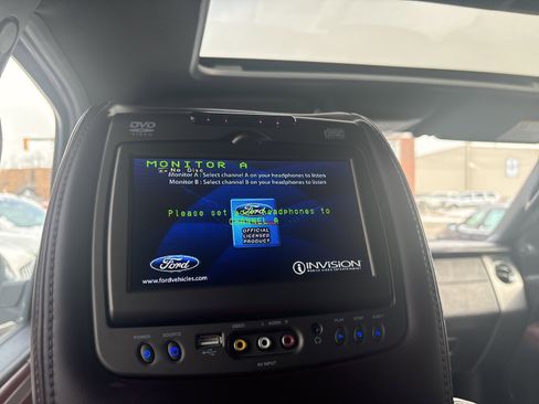 Used 2016 Ford Expedition EL Platinum image 17