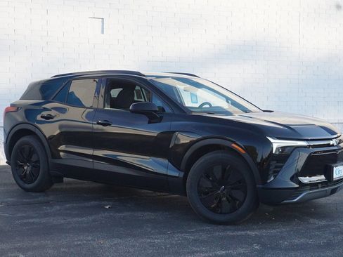 New 2026 Chevrolet Blazer EV LT image 3