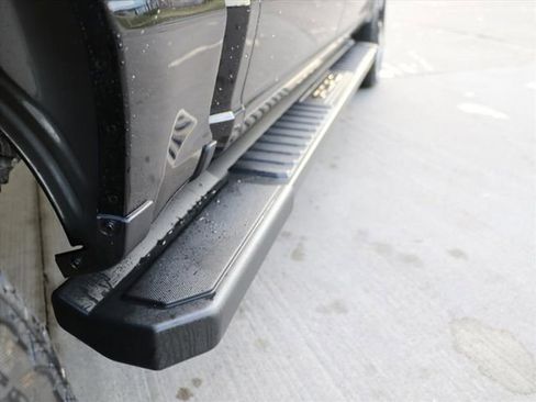 New 2025 Ford F150 Lariat w/ Equipment Group 502A High image 9