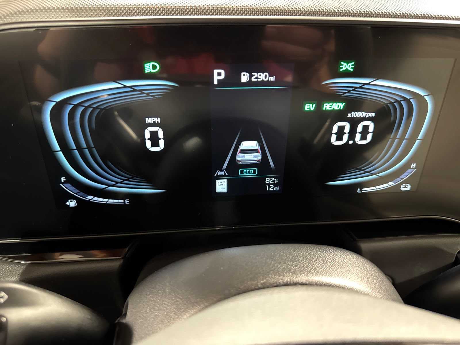 New 2026 Kia Niro EX FWD image 16