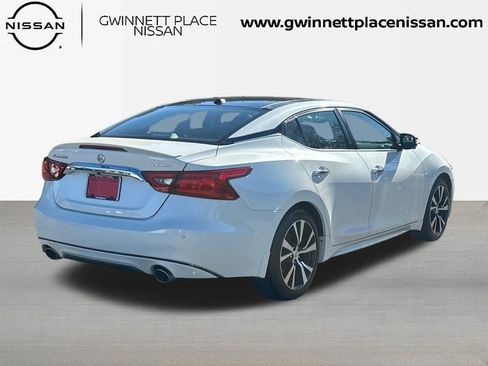 Used 2017 Nissan Maxima Platinum image 5