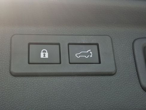 Certified 2024 Subaru Forester Premium AWD/4WD image 30