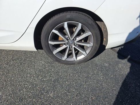 Used 2024 Acura Integra image 12