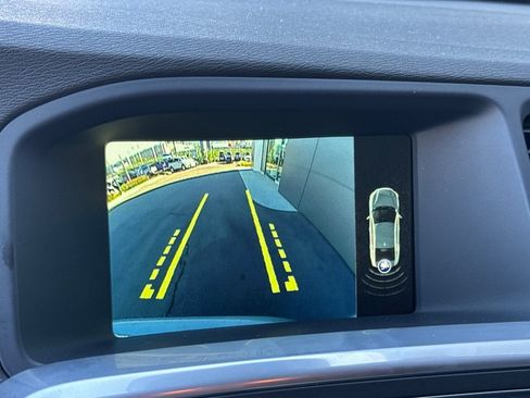 Used 2017 Volvo S60 T5 Dynamic w/ Vision Package image 19