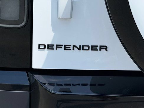 New 2026 Land Rover Defender 110 S AWD/4WD image 39