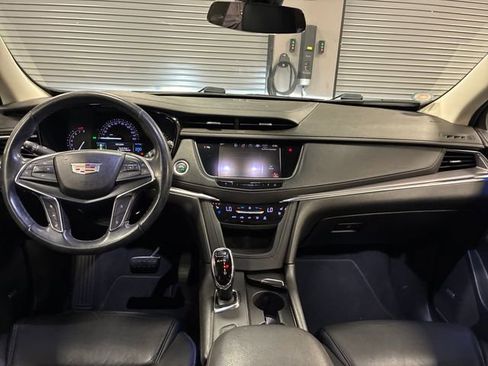 Used 2019 Cadillac XT5 Premium Luxury FWD image 12