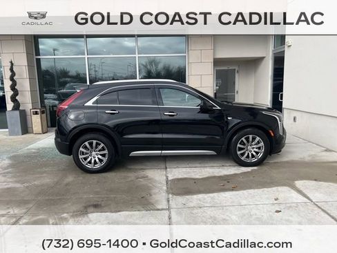 Used 2019 Cadillac XT4 Premium Luxury w/ Cold Weather Package image 4