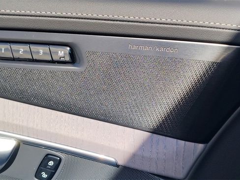 New 2026 Volvo XC90 B6 Ultra image 9