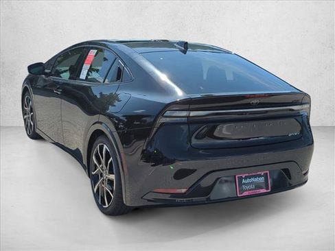 Used 2025 Toyota Prius Plug-In Hybrid w/ Limited Premium Package FWD image 9