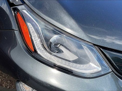 Used 2017 Chevrolet Bolt Premier w/ Driver Confidence II Package image 26