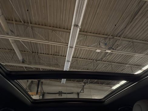 Used 2021 Chevrolet TrailBlazer RS w/ Sun and Liftgate Package image 28