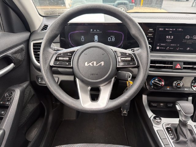 Used 2024 Kia Seltos LX AWD/4WD image 14