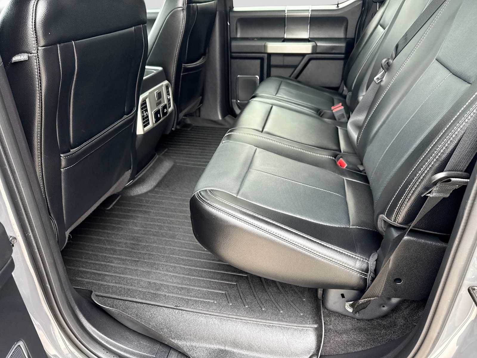 Certified 2018 Ford F150 Lariat w/ Equipment Group 502A Luxury AWD/4WD image 20