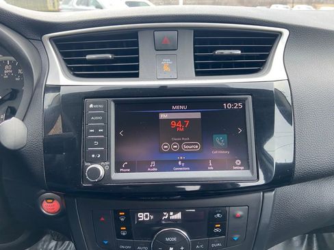 Used 2019 Nissan Sentra SV image 18