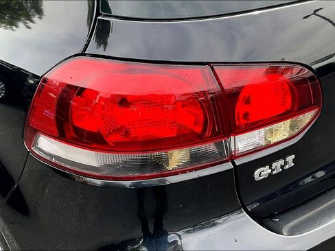 Used 2013 Volkswagen GTI 4-Door FWD image 19