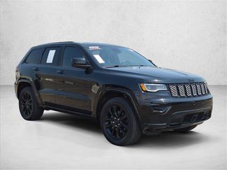 Used 2020 Jeep Grand Cherokee Altitude AWD/4WD video 3
