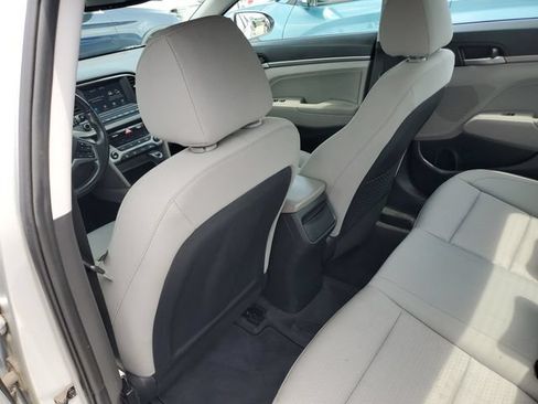Used 2018 Hyundai Elantra Value Edition FWD image 13