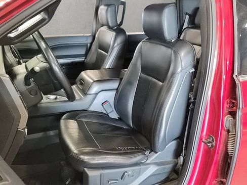 Used 2019 Ford Expedition XLT w/ Equipment Group 202A AWD/4WD image 6