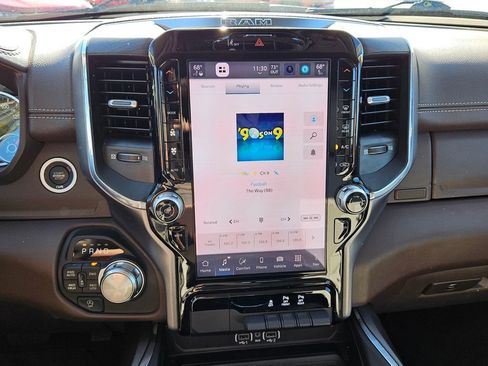 Used 2025 RAM 1500 Laramie image 17