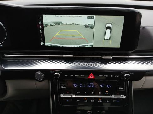 Used 2024 Kia Carnival SX Prestige image 15