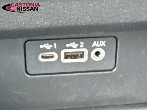 Used 2025 Nissan Altima 2.5 SV FWD image 25