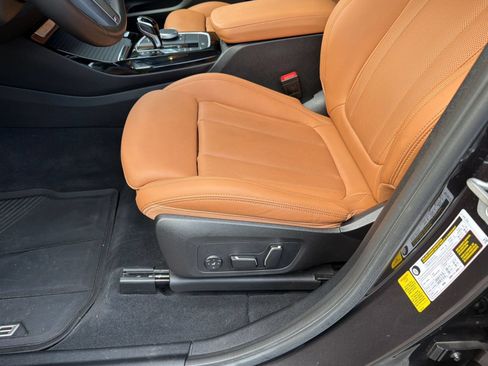 Used 2024 BMW X3 sDrive30i w/ M Sport Package RWD image 26