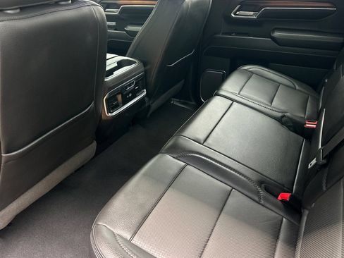 Used 2024 GMC Sierra 1500 Denali w/ Denali Reserve Package AWD/4WD image 14
