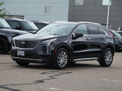 Used 2020 Cadillac XT4 Premium Luxury AWD/4WD image 1