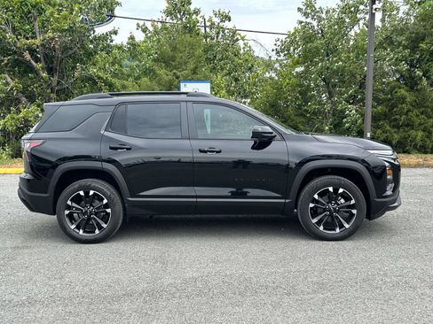 New 2026 Chevrolet Equinox RS FWD image 2