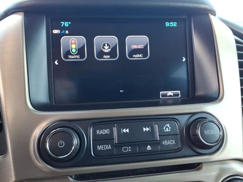 Used 2018 GMC Yukon XL Denali AWD/4WD image 22