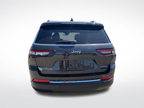Used 2023 Jeep Grand Cherokee L Limited AWD/4WD image 4