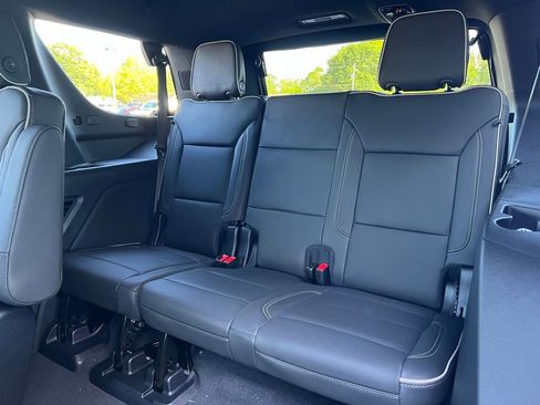 New 2026 GMC Yukon Elevation RWD image 10