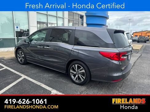 Used 2024 Honda Odyssey Touring image 3