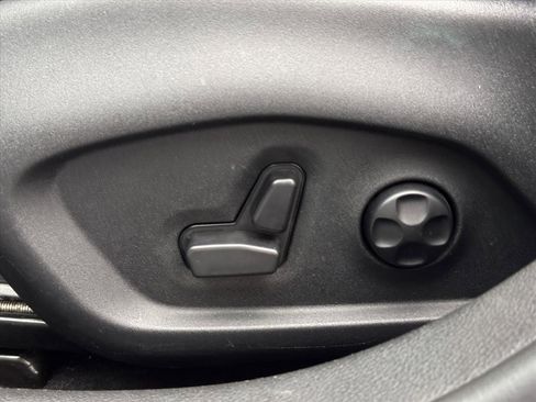 Used 2018 Jeep Compass Limited w/ Navigation Group image 13