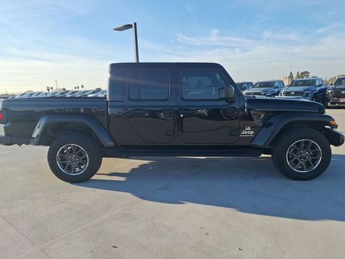 Used 2022 Jeep Gladiator Overland w/ Popular Equipment Package image 4