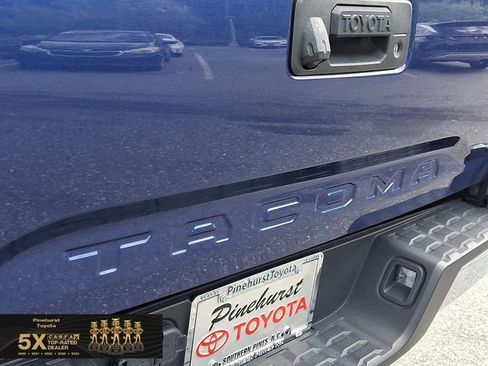 Certified 2023 Toyota Tacoma SR5 AWD/4WD image 36